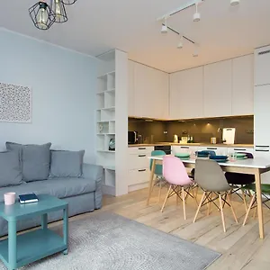 https://shortstaypoland-upnicza-b32.warsawhotelspoland.com